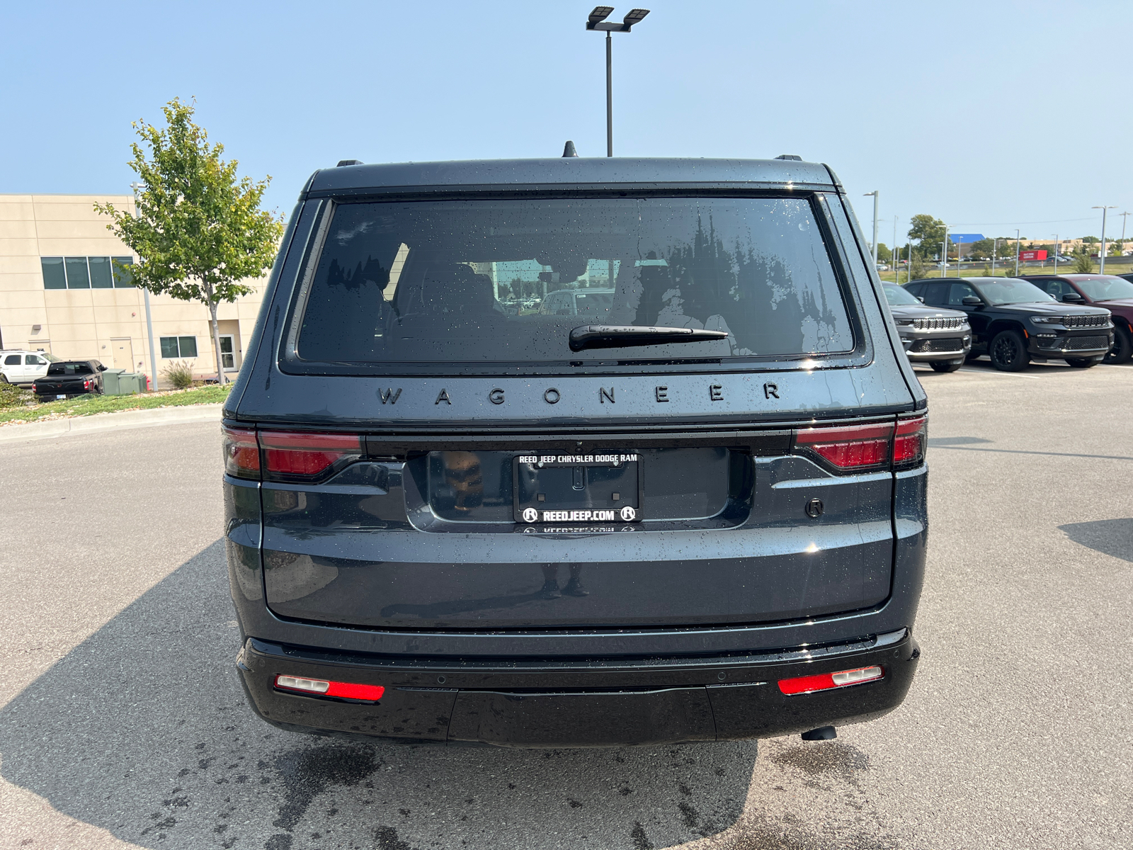 2024 Jeep Wagoneer Series II Carbide 8