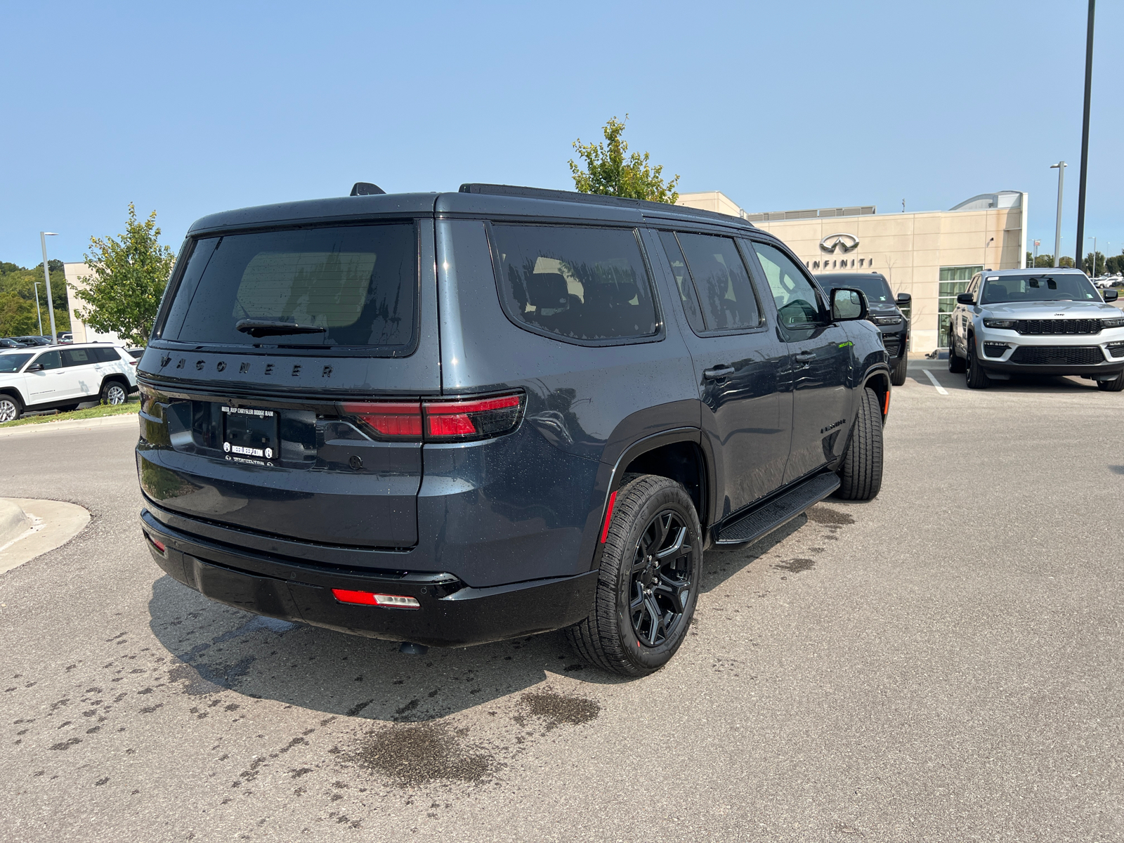 2024 Jeep Wagoneer Series II Carbide 9