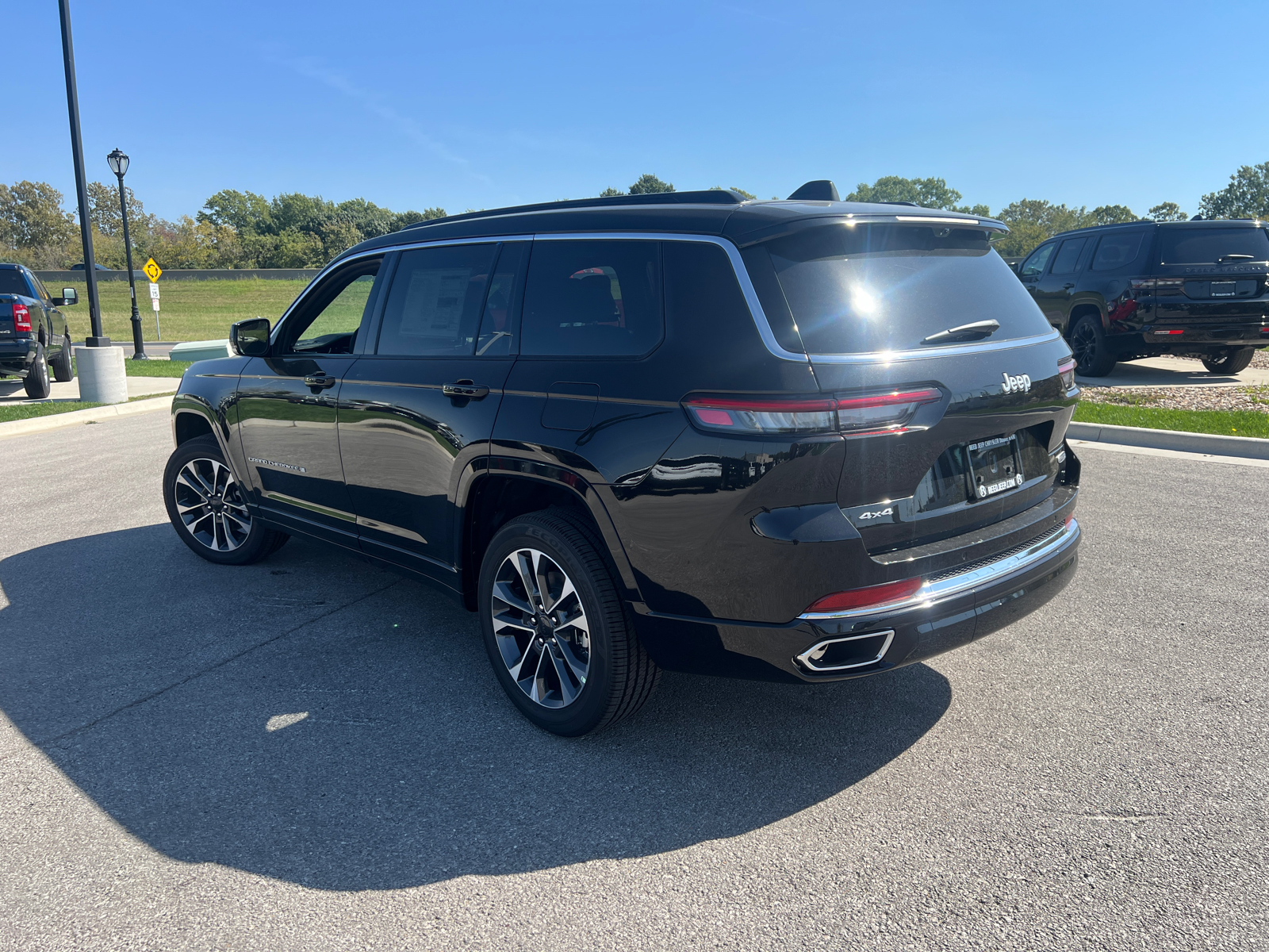 2024 Jeep Grand Cherokee L Overland 7