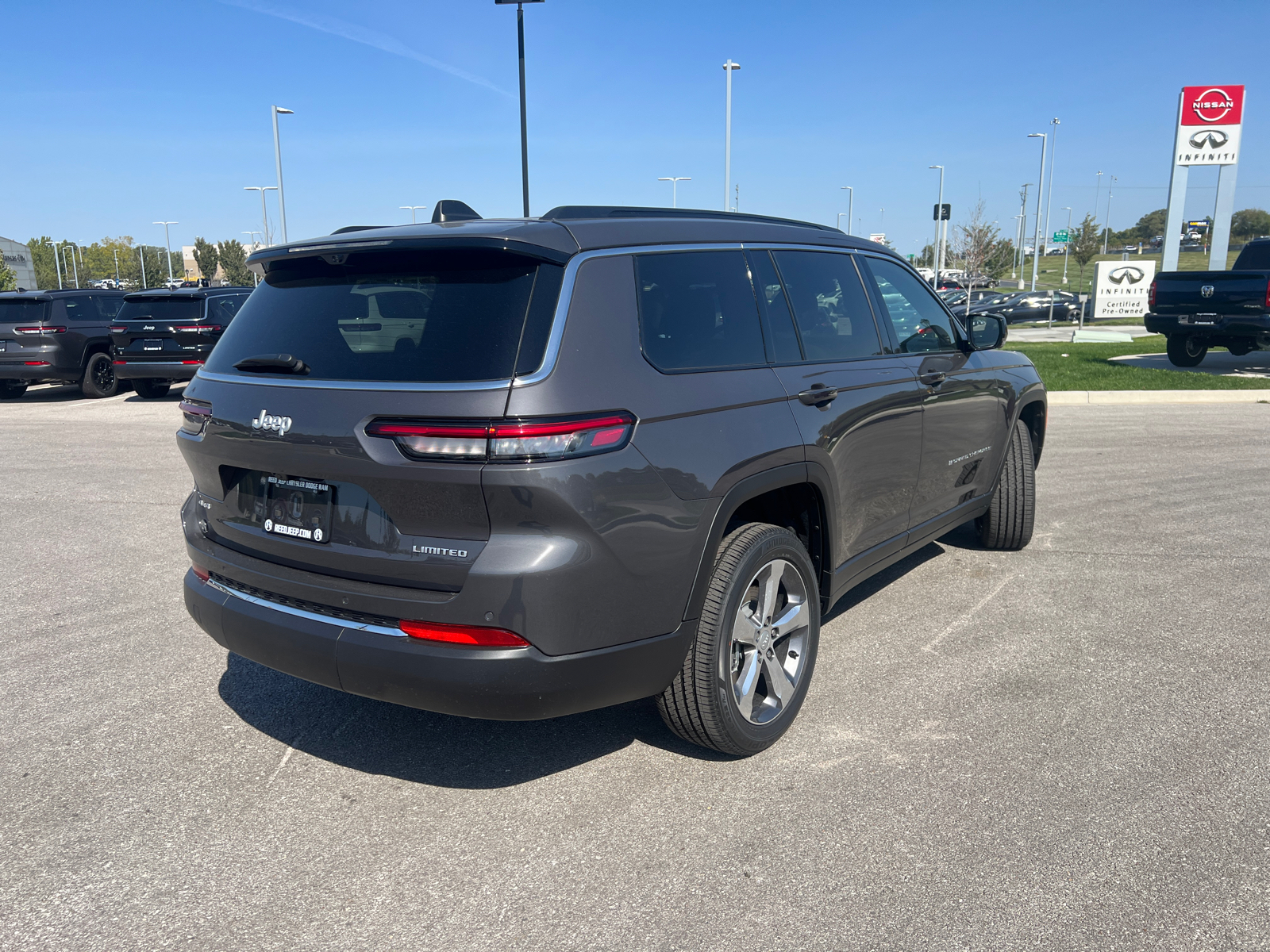 2024 Jeep Grand Cherokee L Limited 9