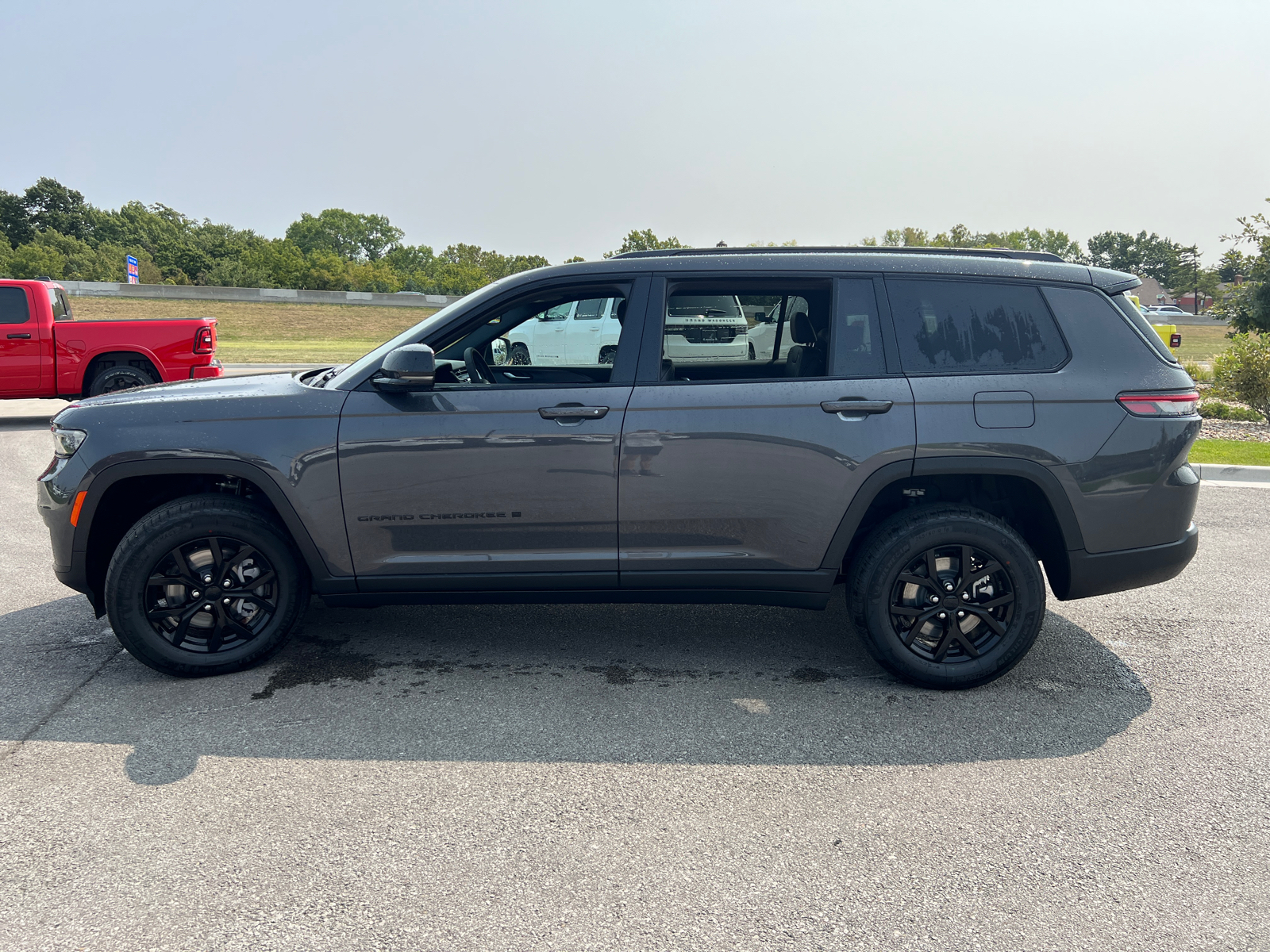 2024 Jeep Grand Cherokee L Altitude 5