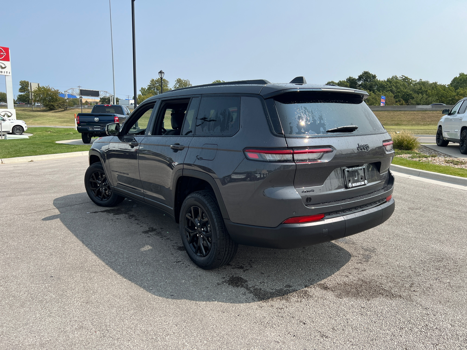 2024 Jeep Grand Cherokee L Altitude 7