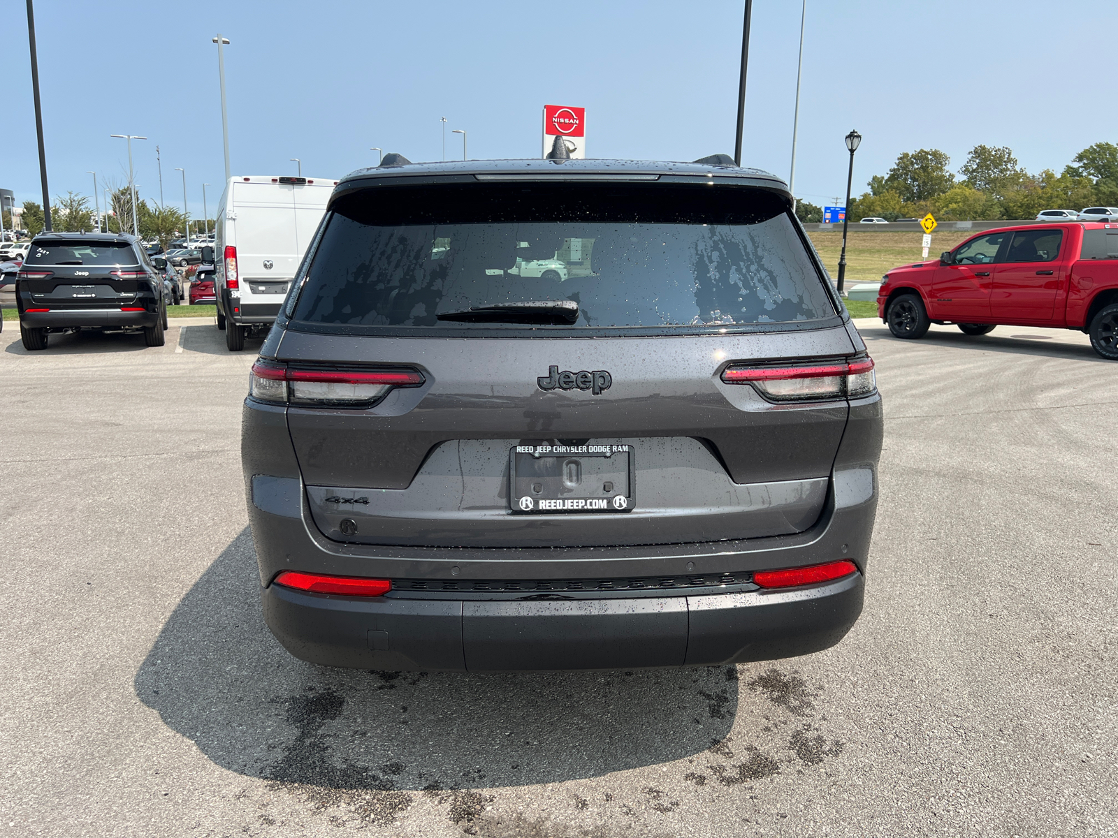 2024 Jeep Grand Cherokee L Altitude 8