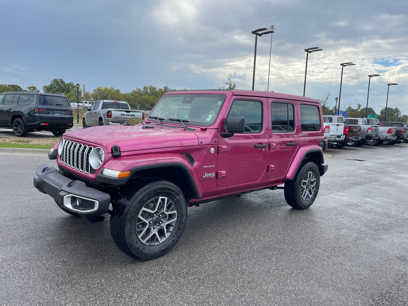 2024 Jeep Wrangler Sahara 4