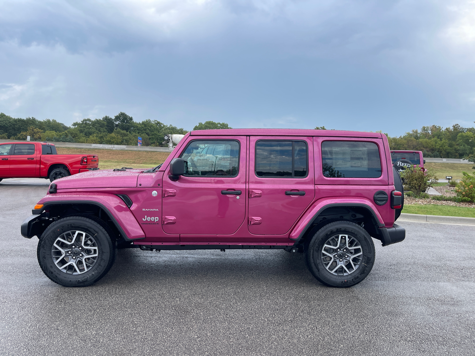 2024 Jeep Wrangler Sahara 5