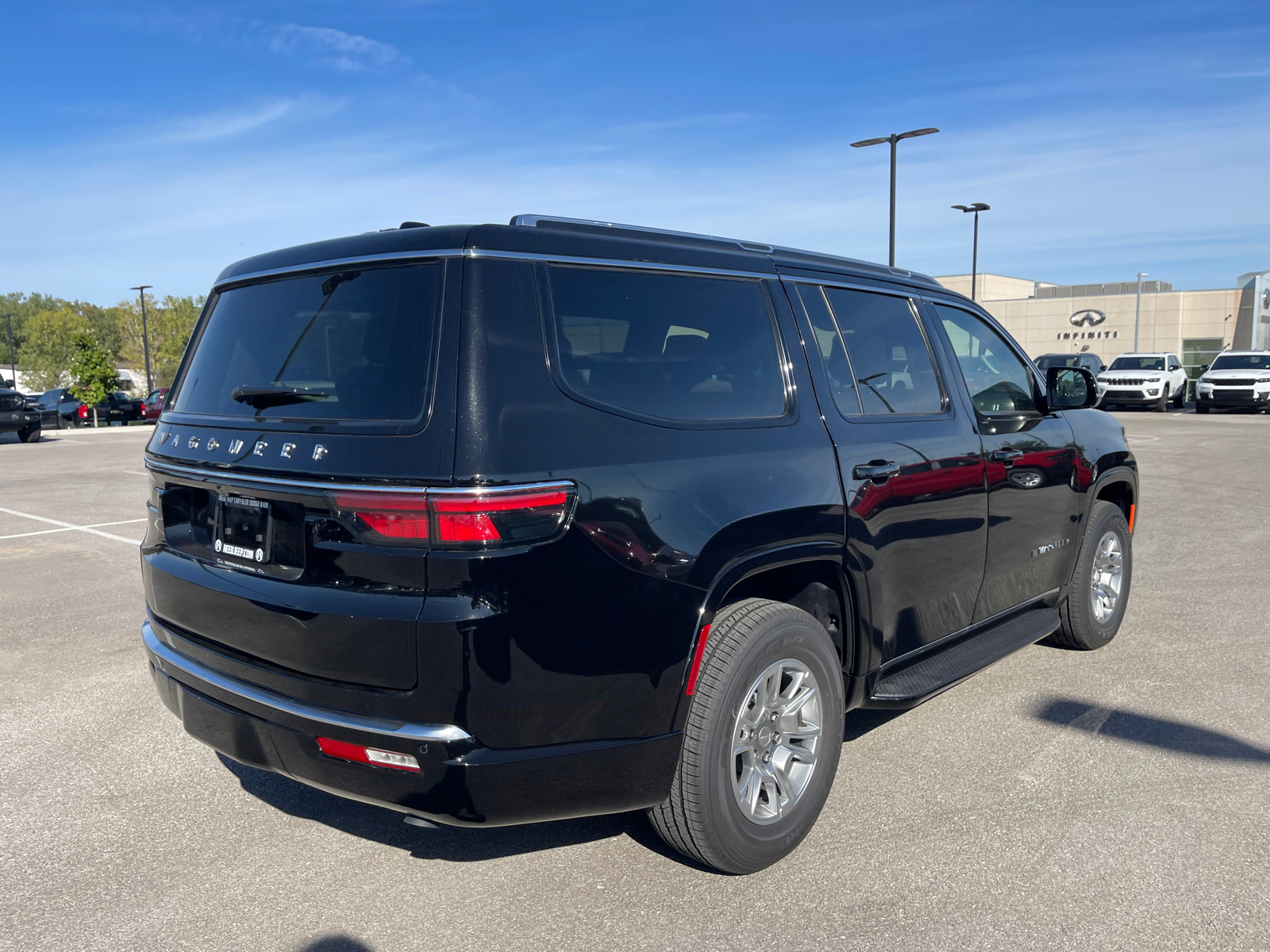 2024 Jeep Wagoneer 4X4 9