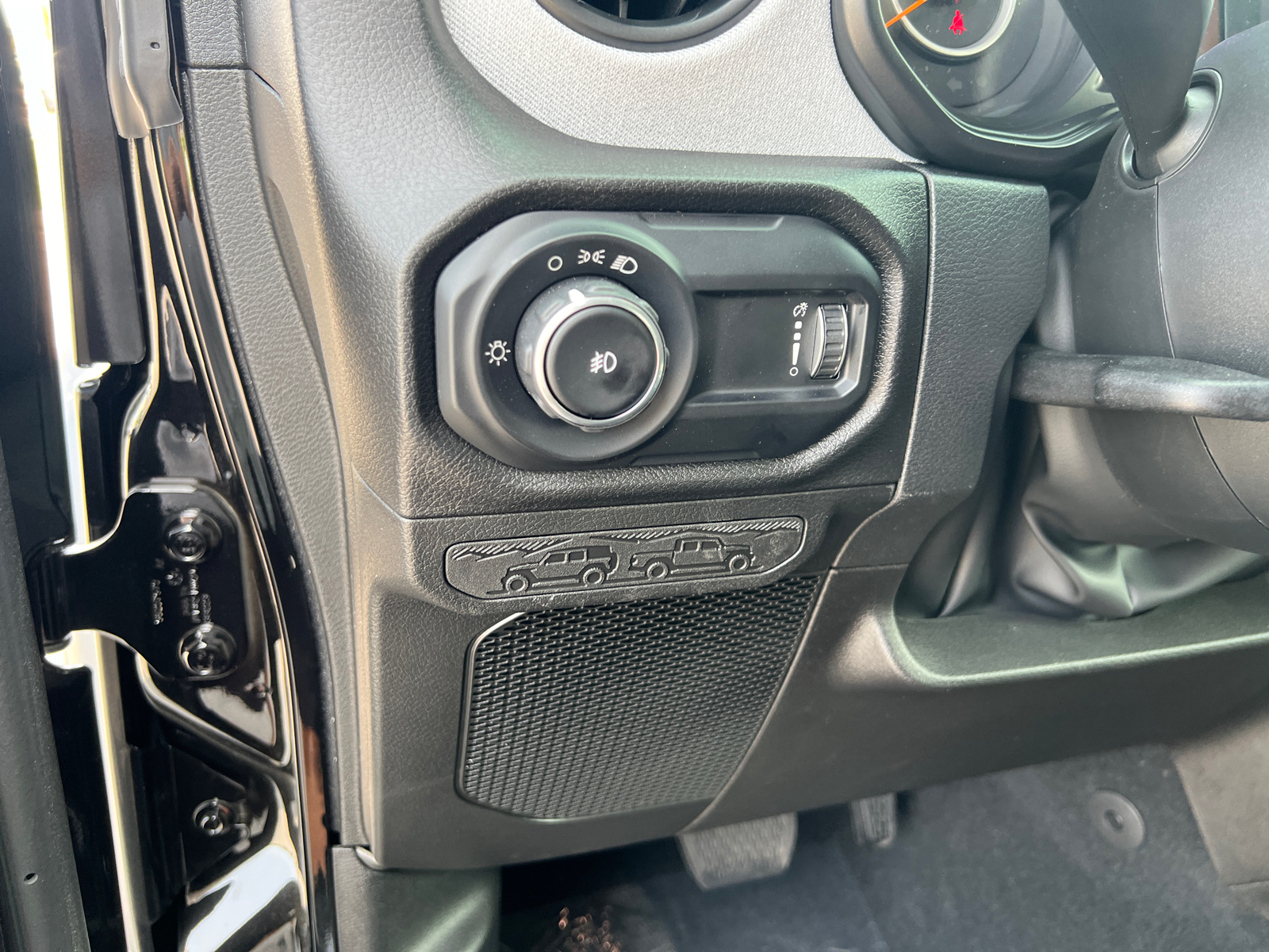 2024 Jeep Wrangler Sport S 18