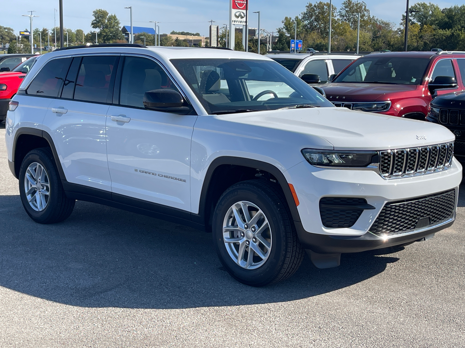 2024 Jeep Grand Cherokee Laredo X 1