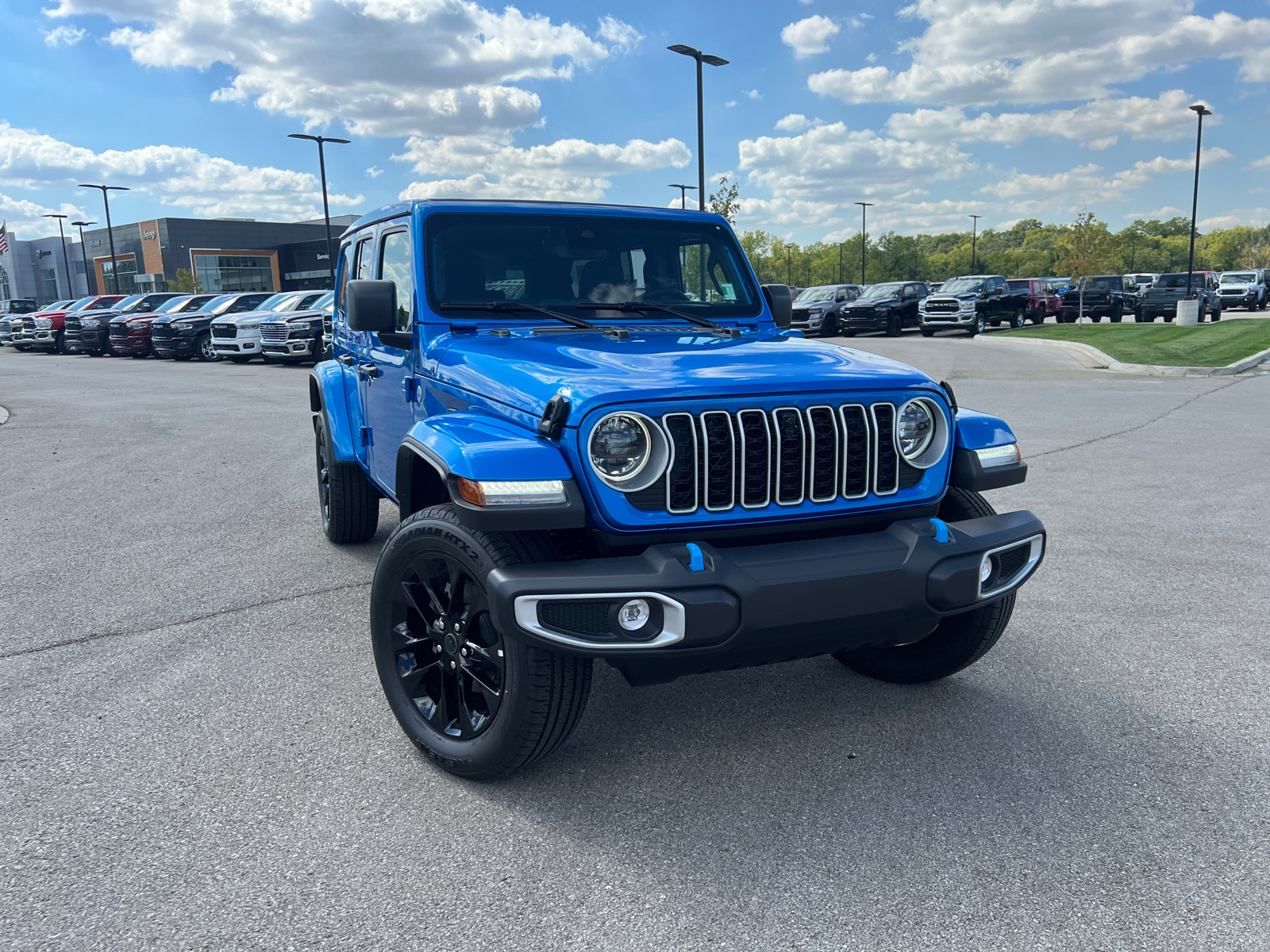 2024 Jeep Wrangler 4xe Sahara 2