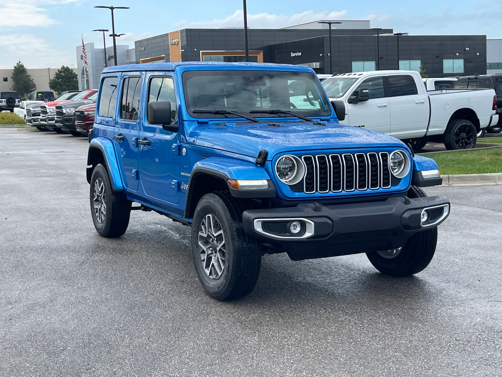 2024 Jeep Wrangler Sahara 2