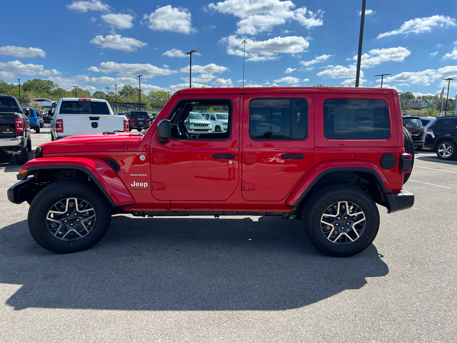 2024 Jeep Wrangler Sahara 5