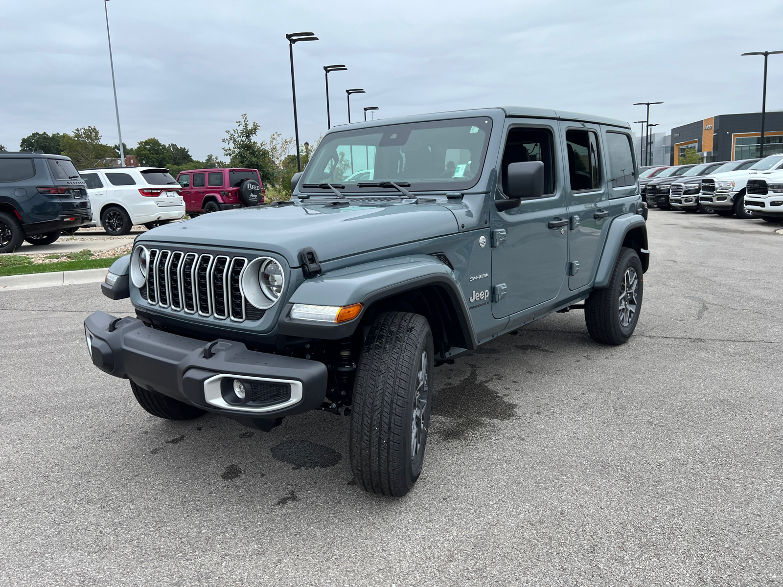 2024 Jeep Wrangler Sahara 4