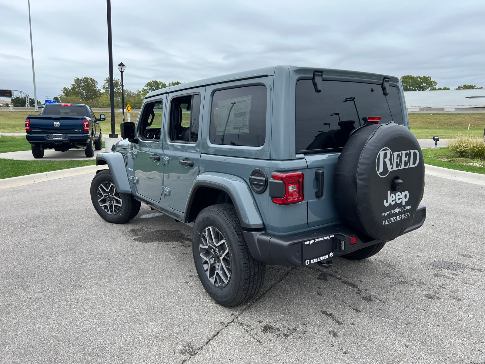 2024 Jeep Wrangler Sahara 7