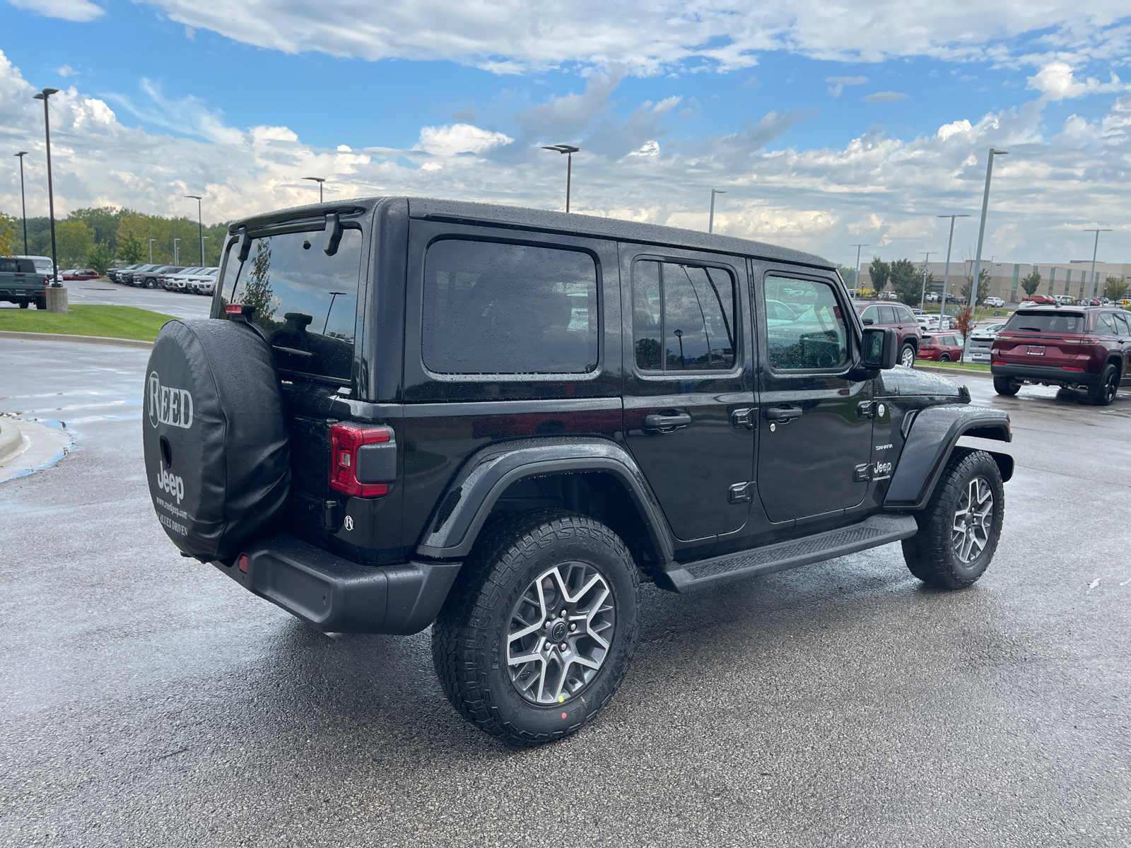 2024 Jeep Wrangler Sahara 9