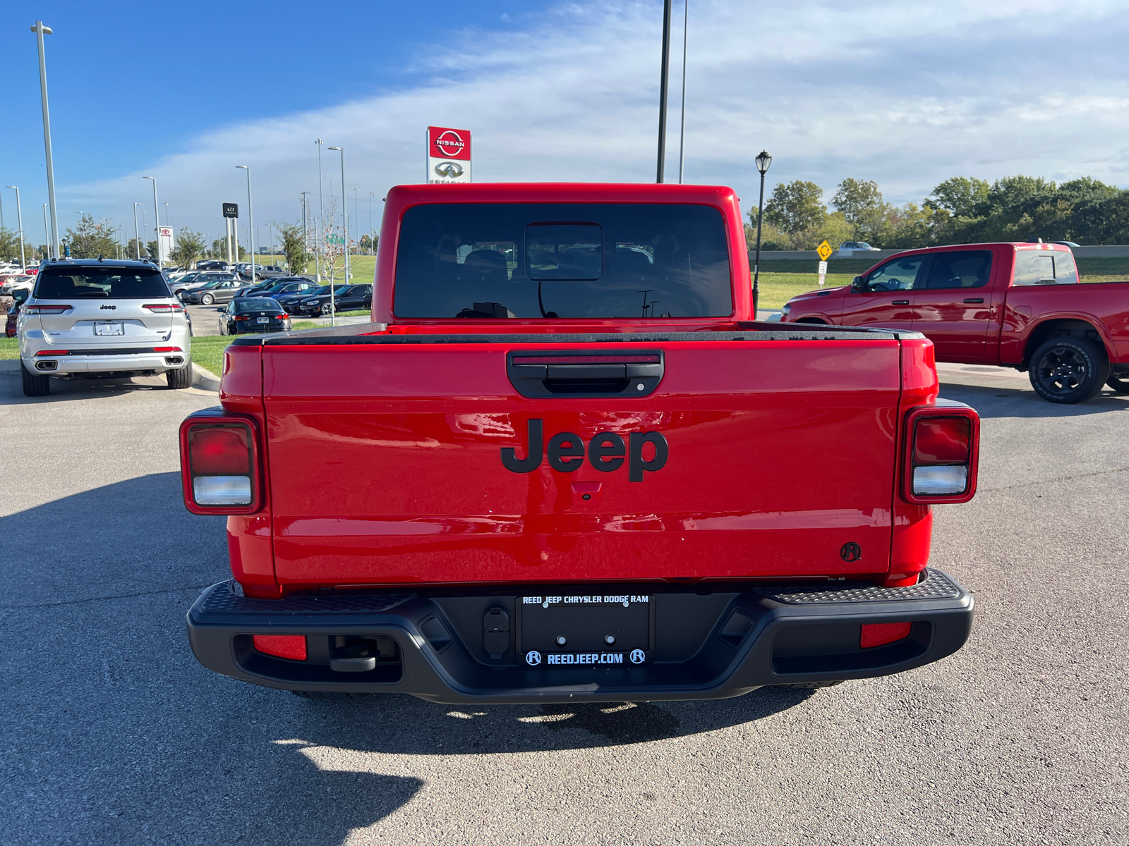 2024 Jeep Gladiator Sport 4x4 8