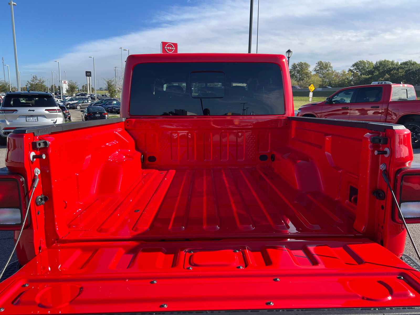 2024 Jeep Gladiator Sport 4x4 10