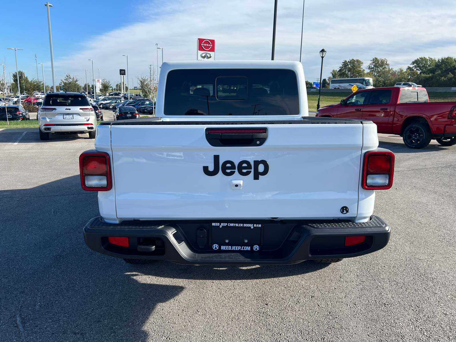 2024 Jeep Gladiator Sport 4x4 8