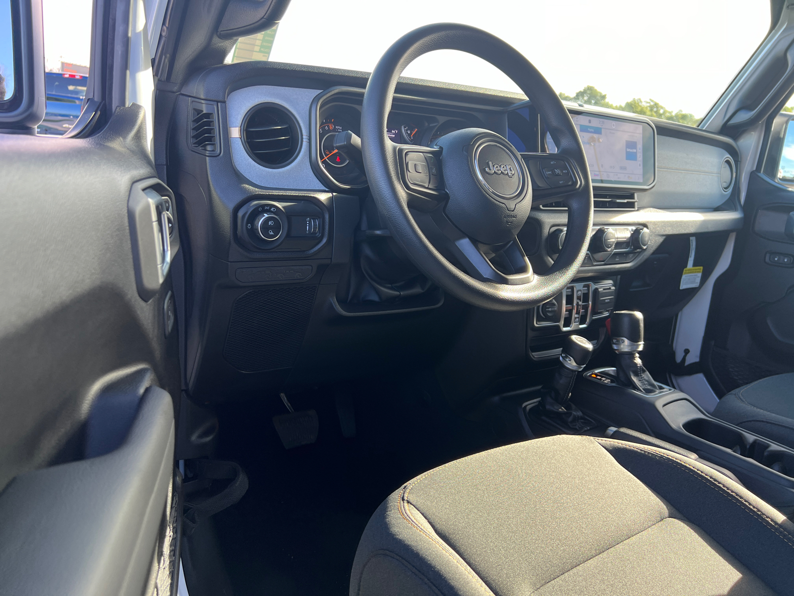 2024 Jeep Gladiator Sport 4x4 17