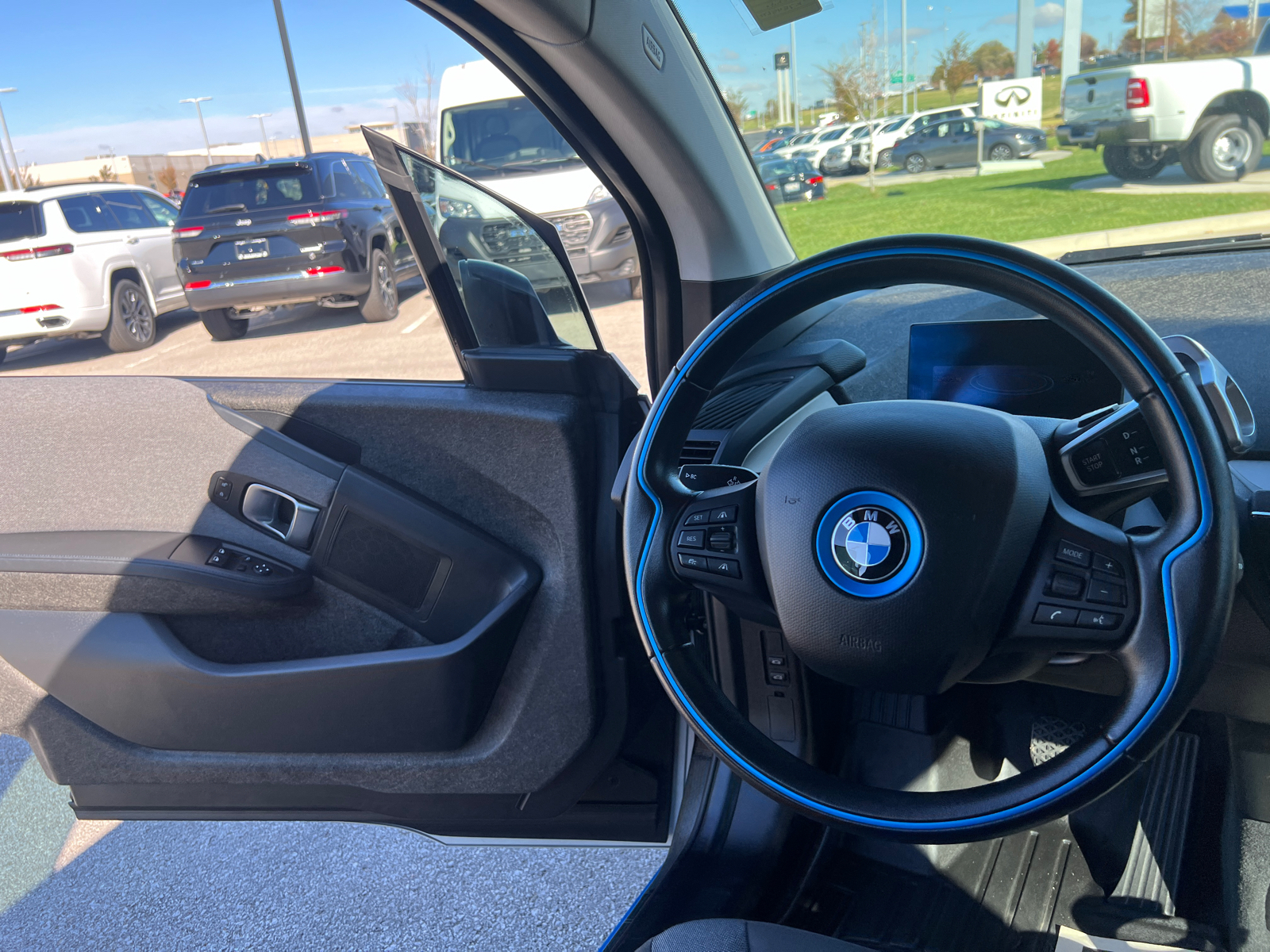 2019 BMW i3  14