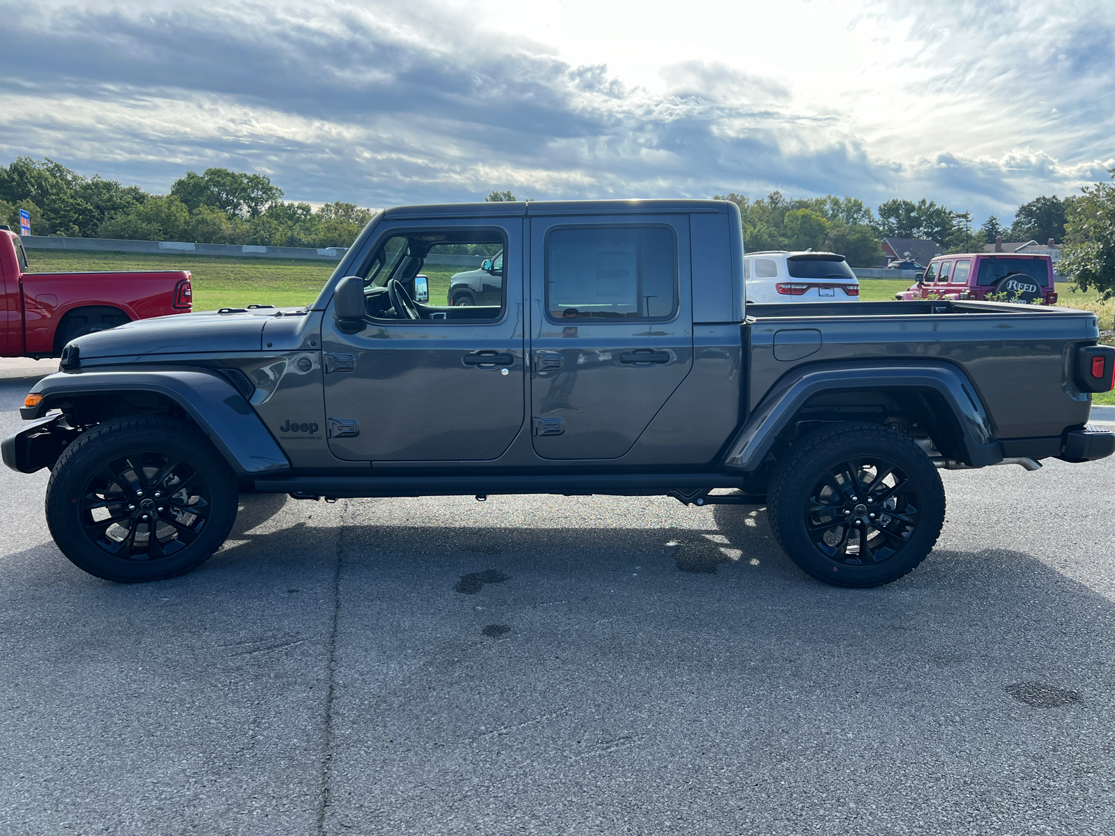 2024 Jeep Gladiator SPORT S 4X4 4x4 5