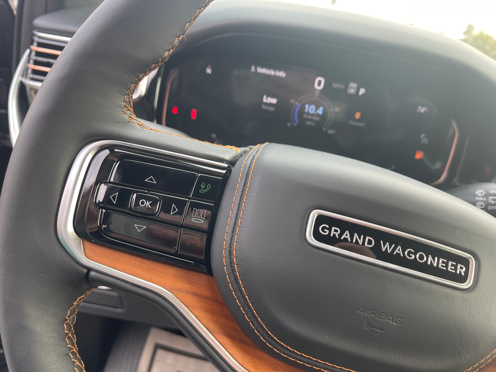 2024 Jeep Grand Wagoneer L Series III 27