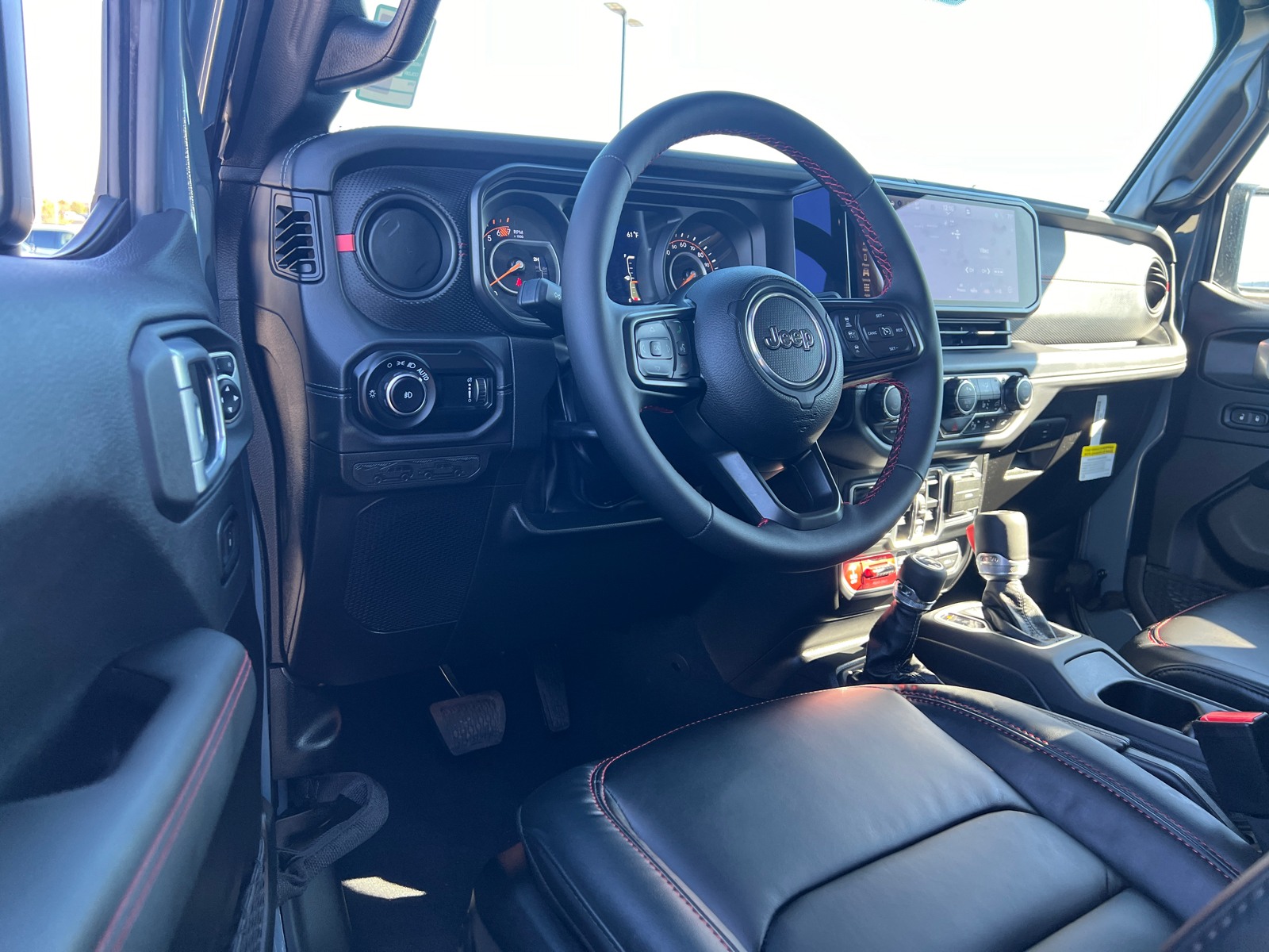 2024 Jeep Wrangler Rubicon X 16