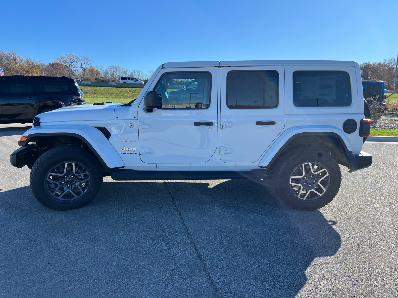 2024 Jeep Wrangler Sahara 5