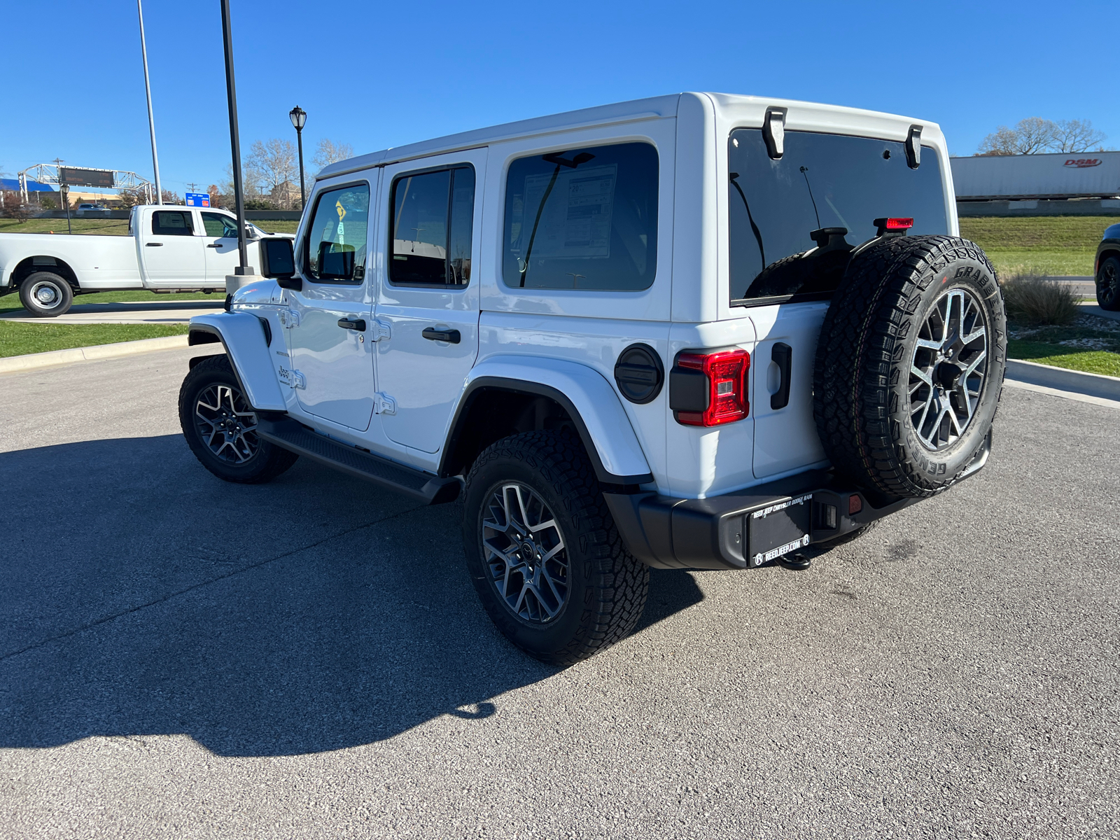 2024 Jeep Wrangler Sahara 7