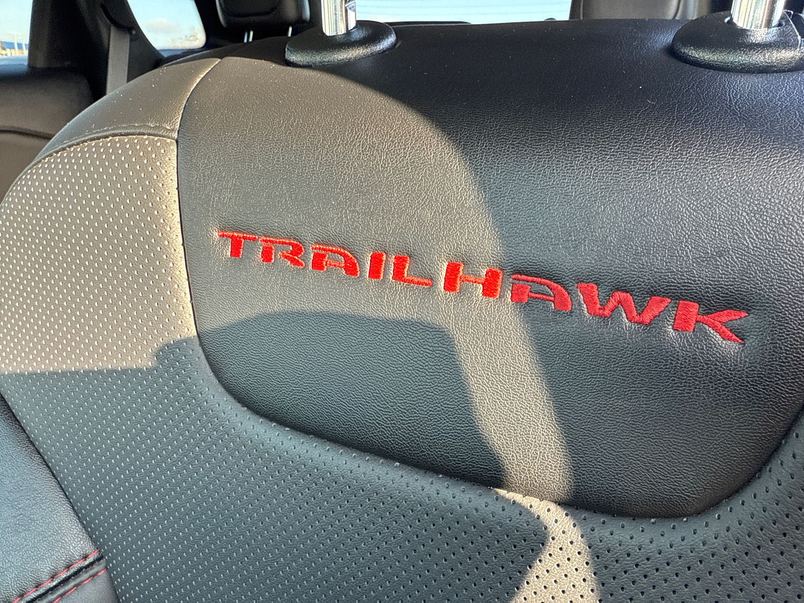 2023 Jeep Cherokee Trailhawk 33