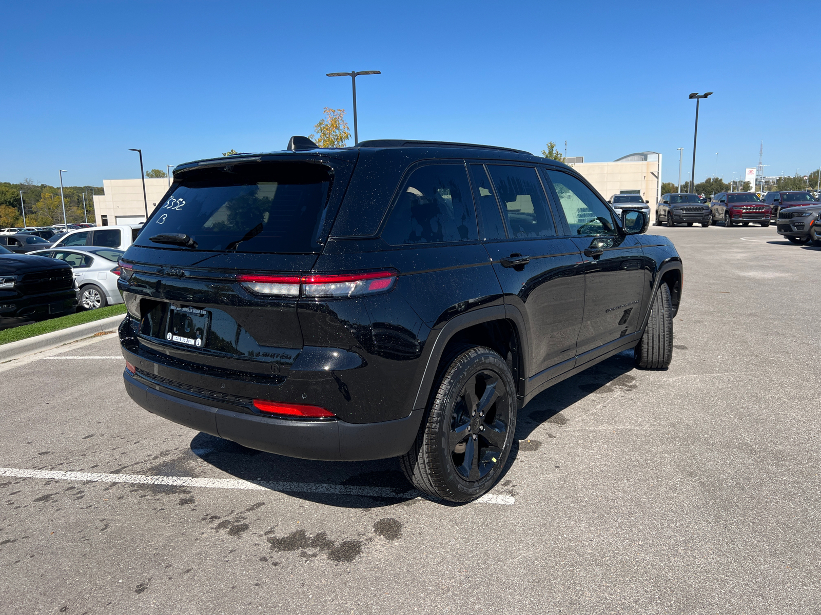 2025 Jeep Grand Cherokee Limited 9