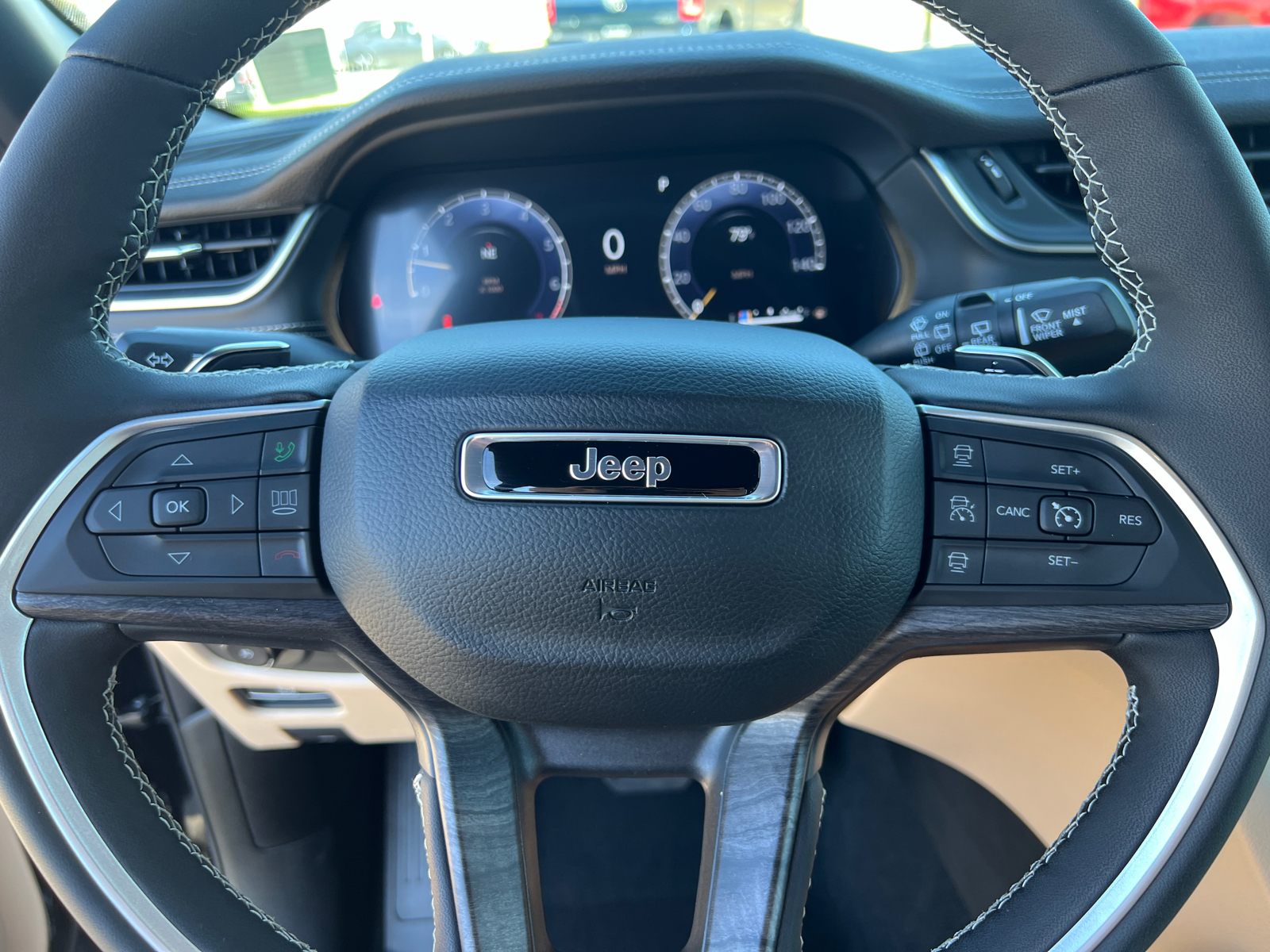 2025 Jeep Grand Cherokee Limited 23