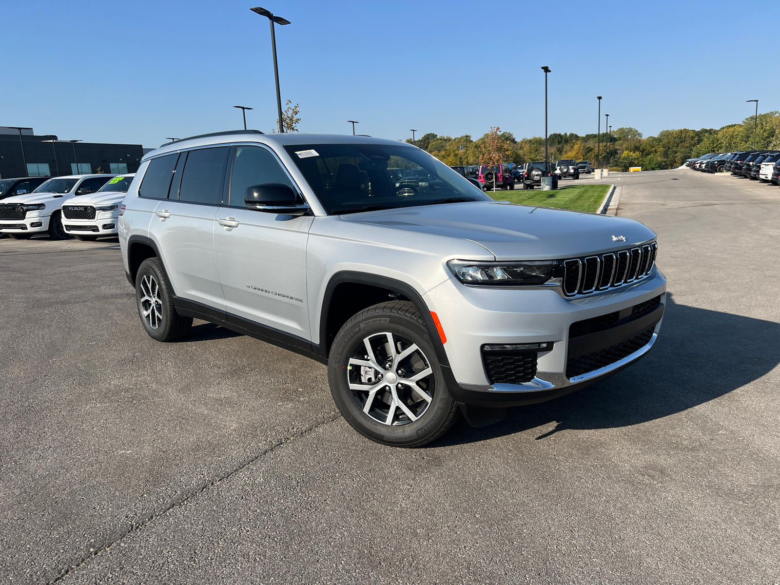 2025 Jeep Grand Cherokee L Limited 1