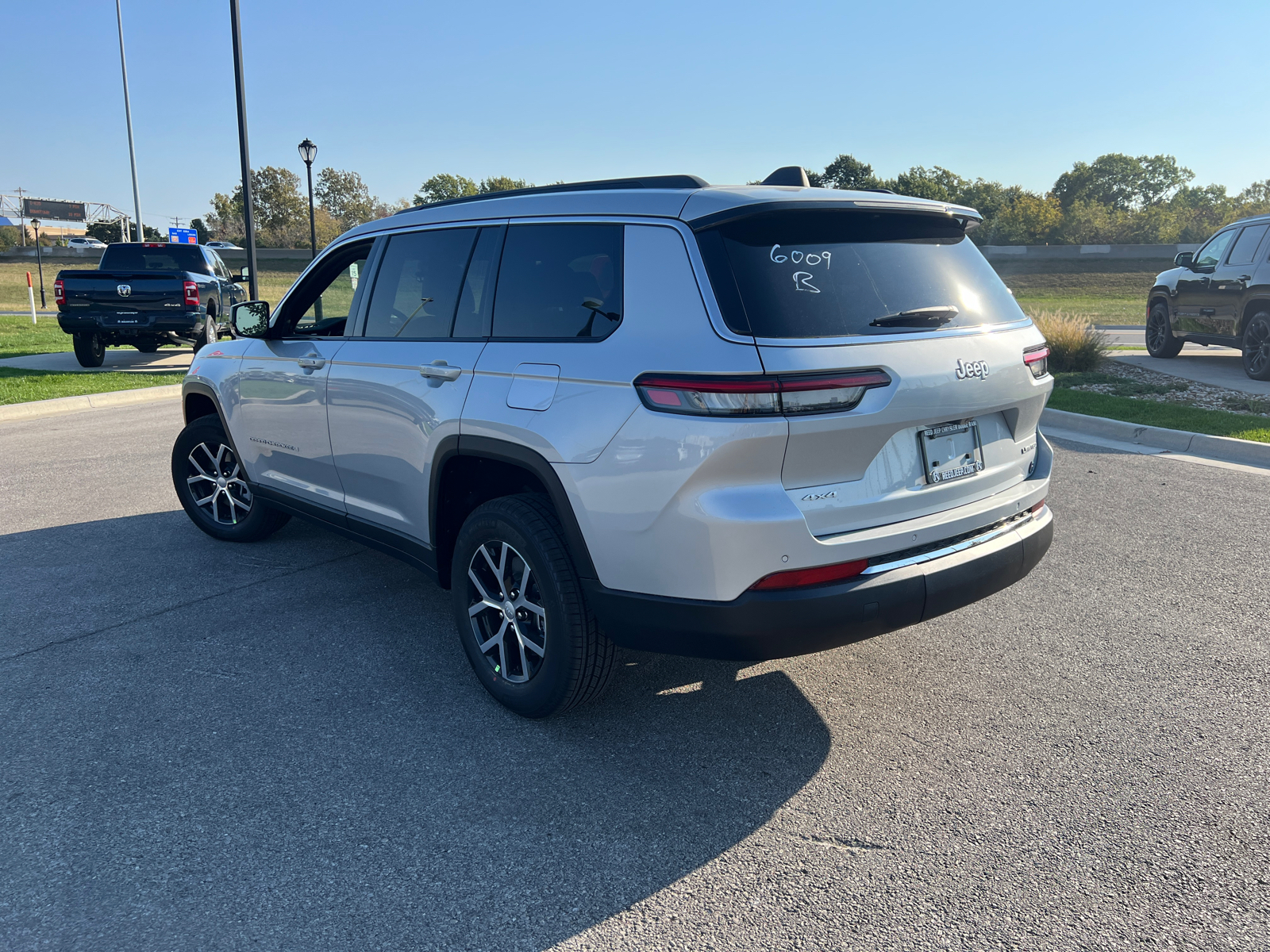 2025 Jeep Grand Cherokee L Limited 7