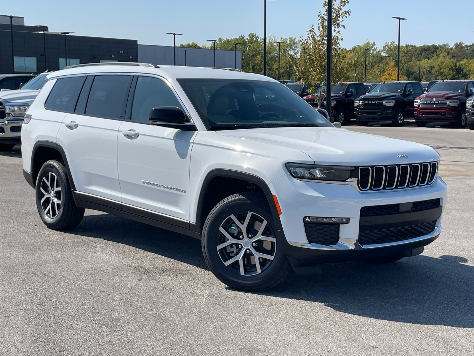 2025 Jeep Grand Cherokee L Limited 1