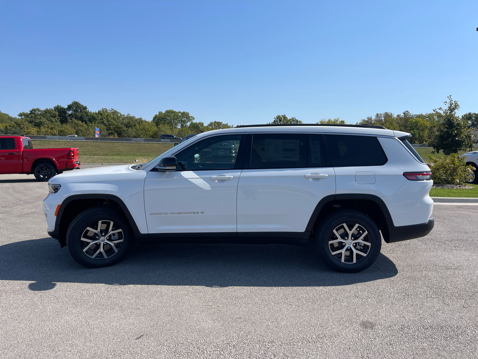 2025 Jeep Grand Cherokee L Limited 5