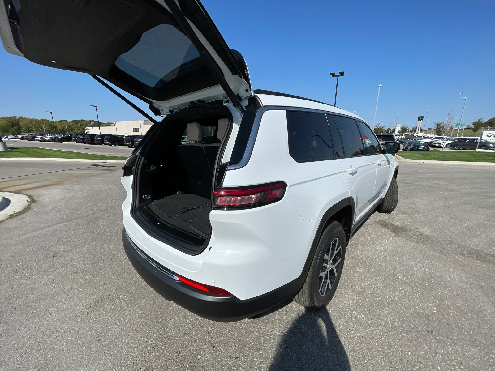 2025 Jeep Grand Cherokee L Limited 11