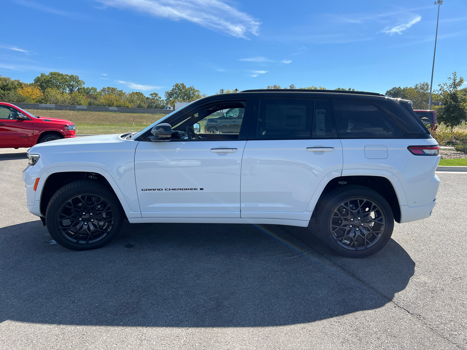 2025 Jeep Grand Cherokee Summit 5