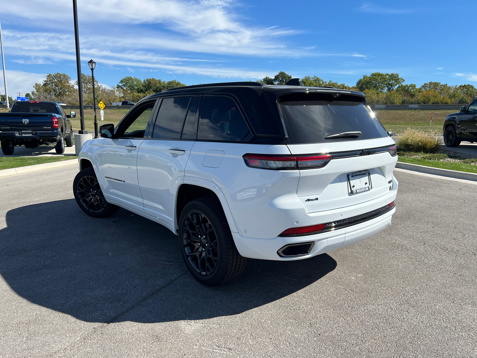 2025 Jeep Grand Cherokee Summit 7