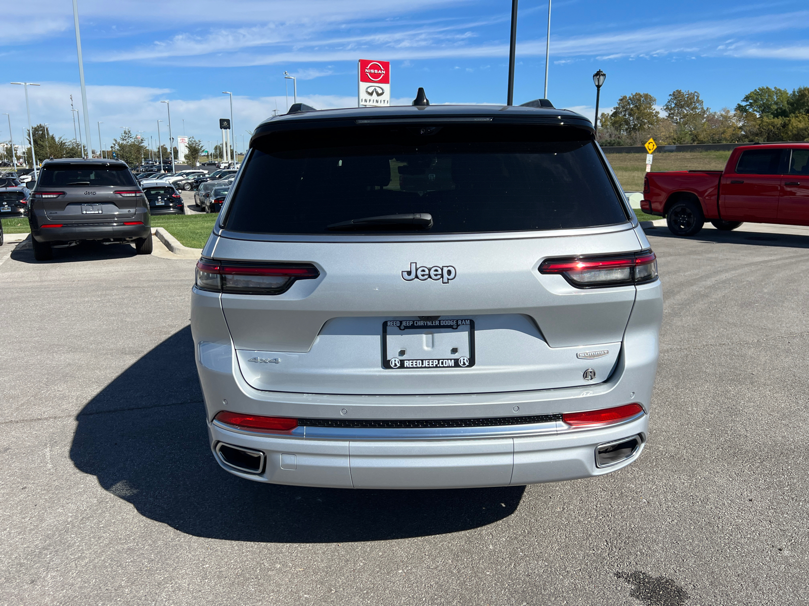 2025 Jeep Grand Cherokee L Summit 8