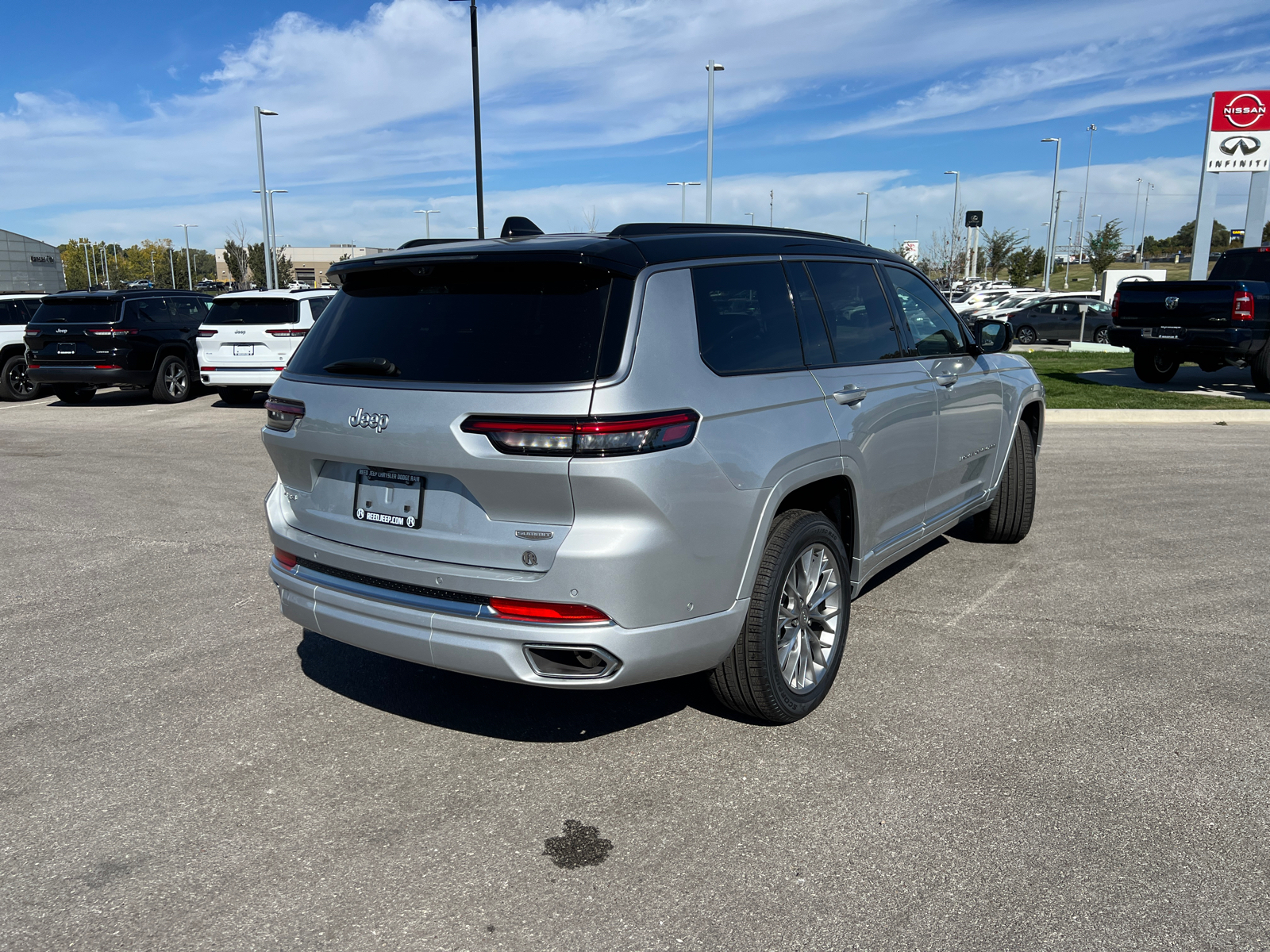 2025 Jeep Grand Cherokee L Summit 9