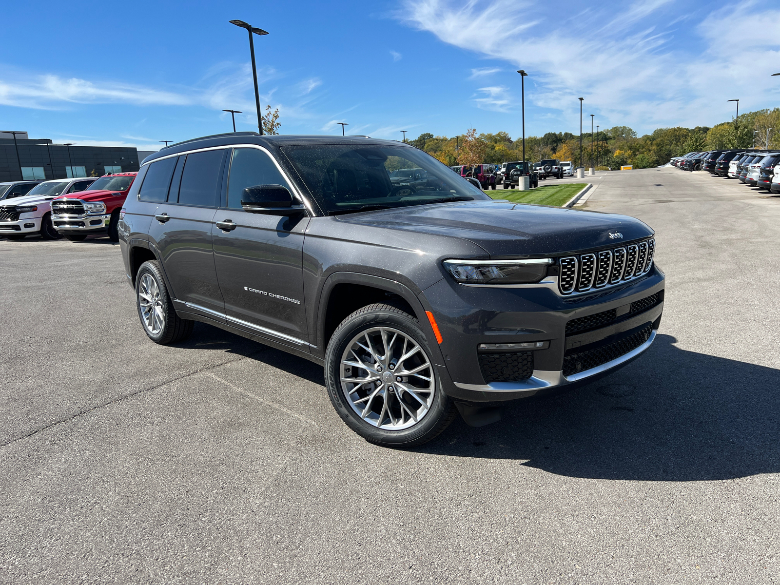 2025 Jeep Grand Cherokee L Summit 1