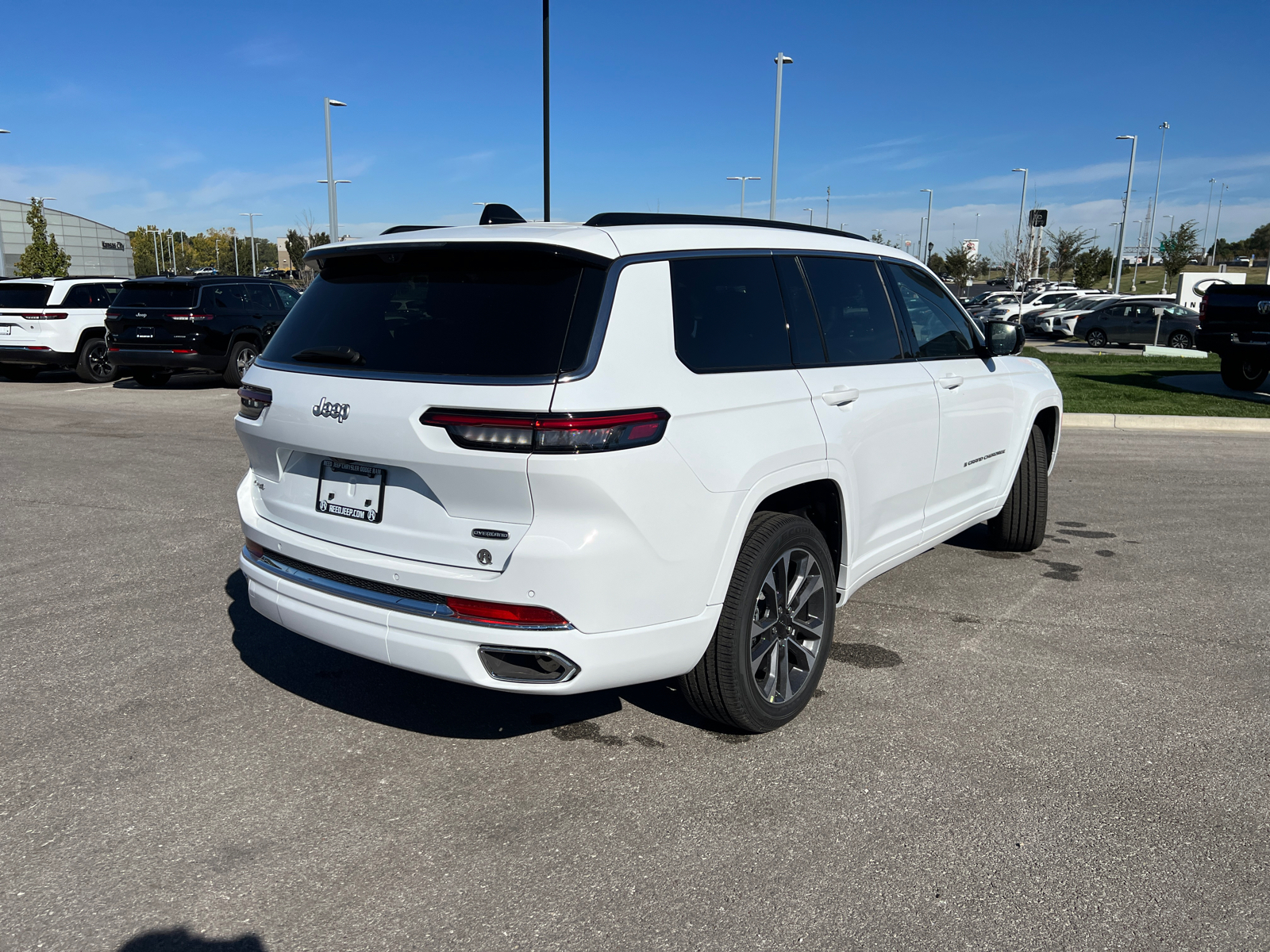 2025 Jeep Grand Cherokee L Overland 9