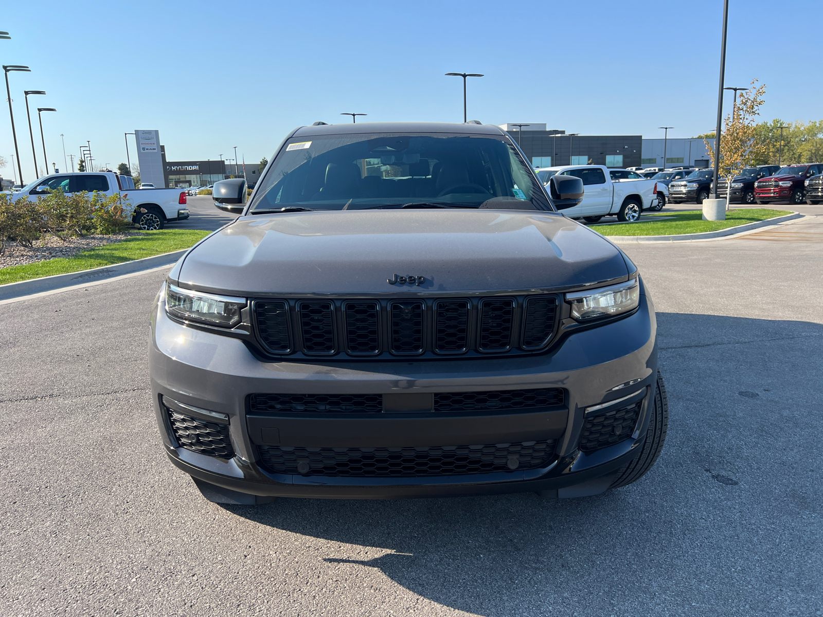 2025 Jeep Grand Cherokee L Limited 3