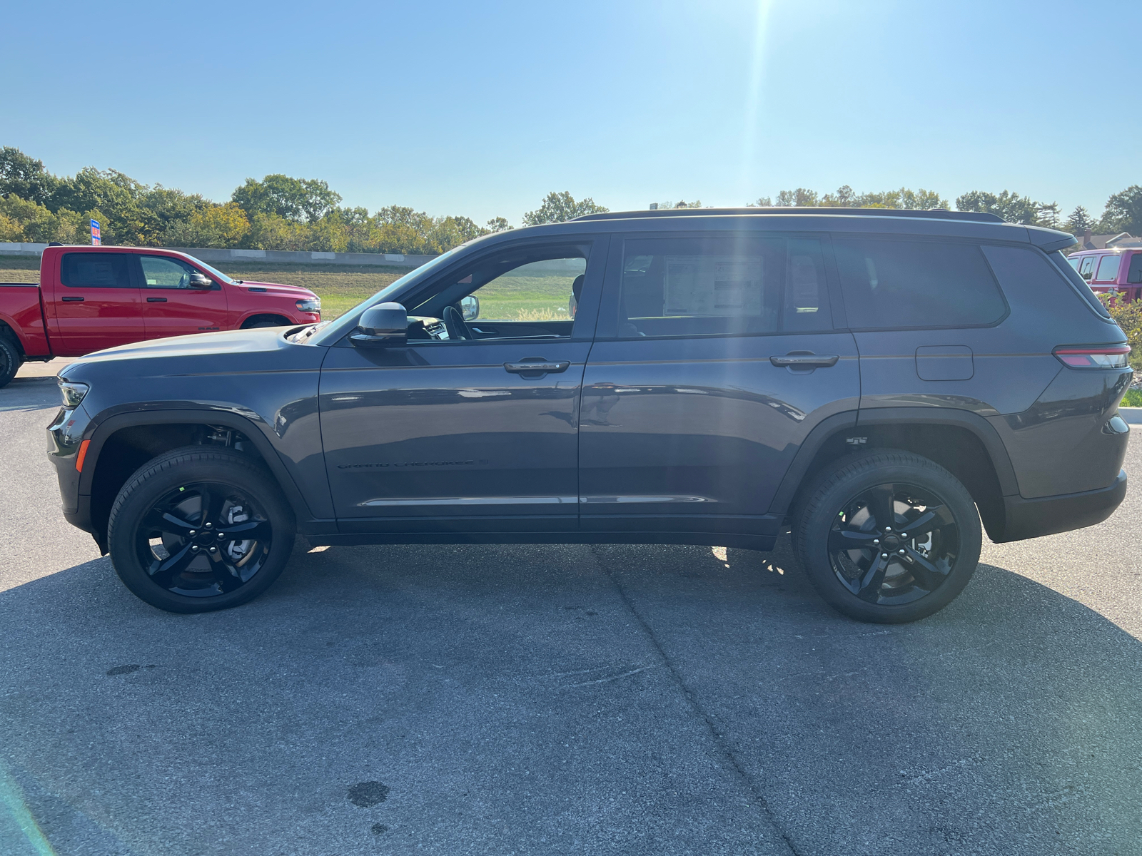 2025 Jeep Grand Cherokee L Limited 5