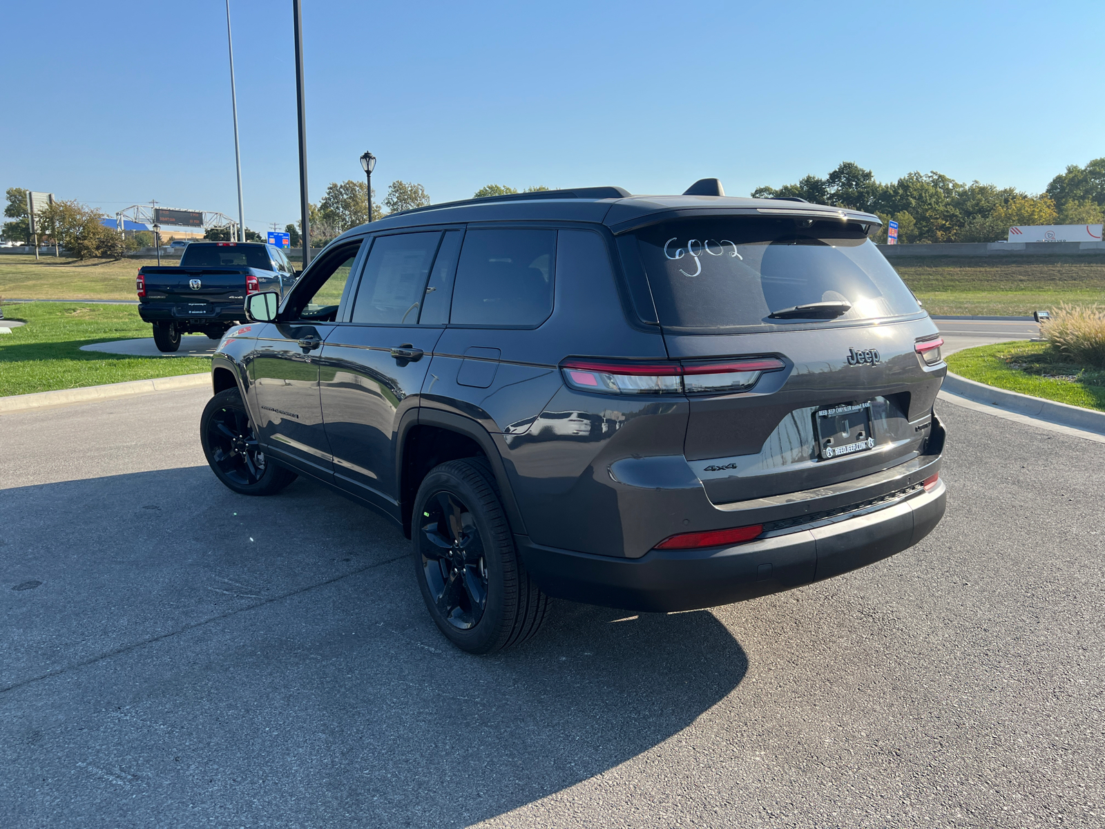 2025 Jeep Grand Cherokee L Limited 7