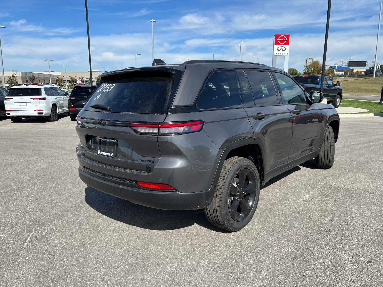 2025 Jeep Grand Cherokee Limited 9