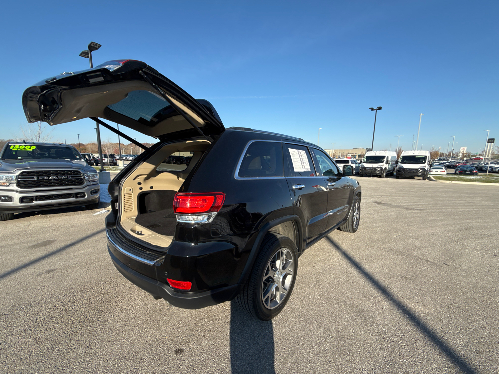 2020 Jeep Grand Cherokee Limited 28