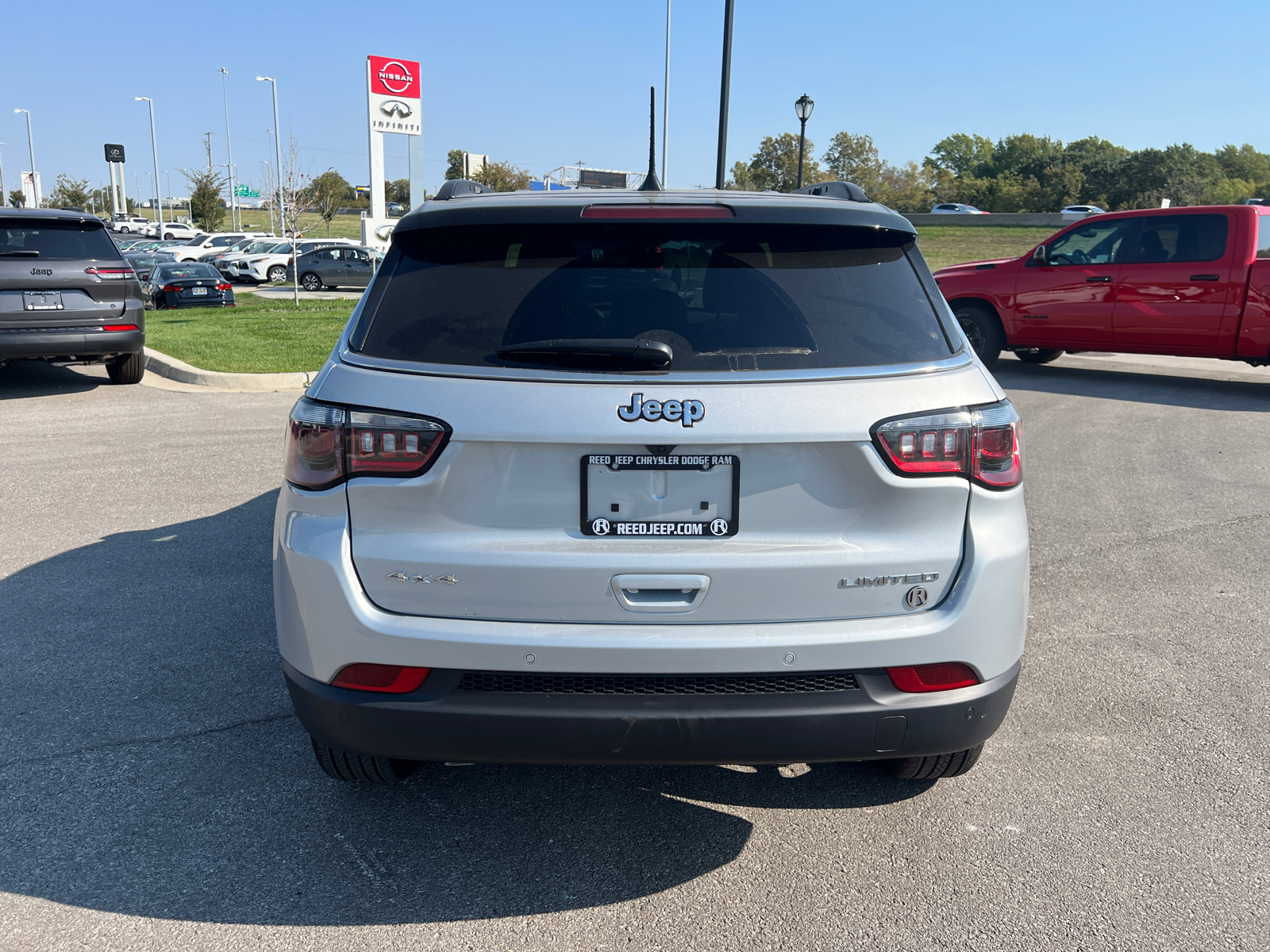 2025 Jeep Compass Limited 8