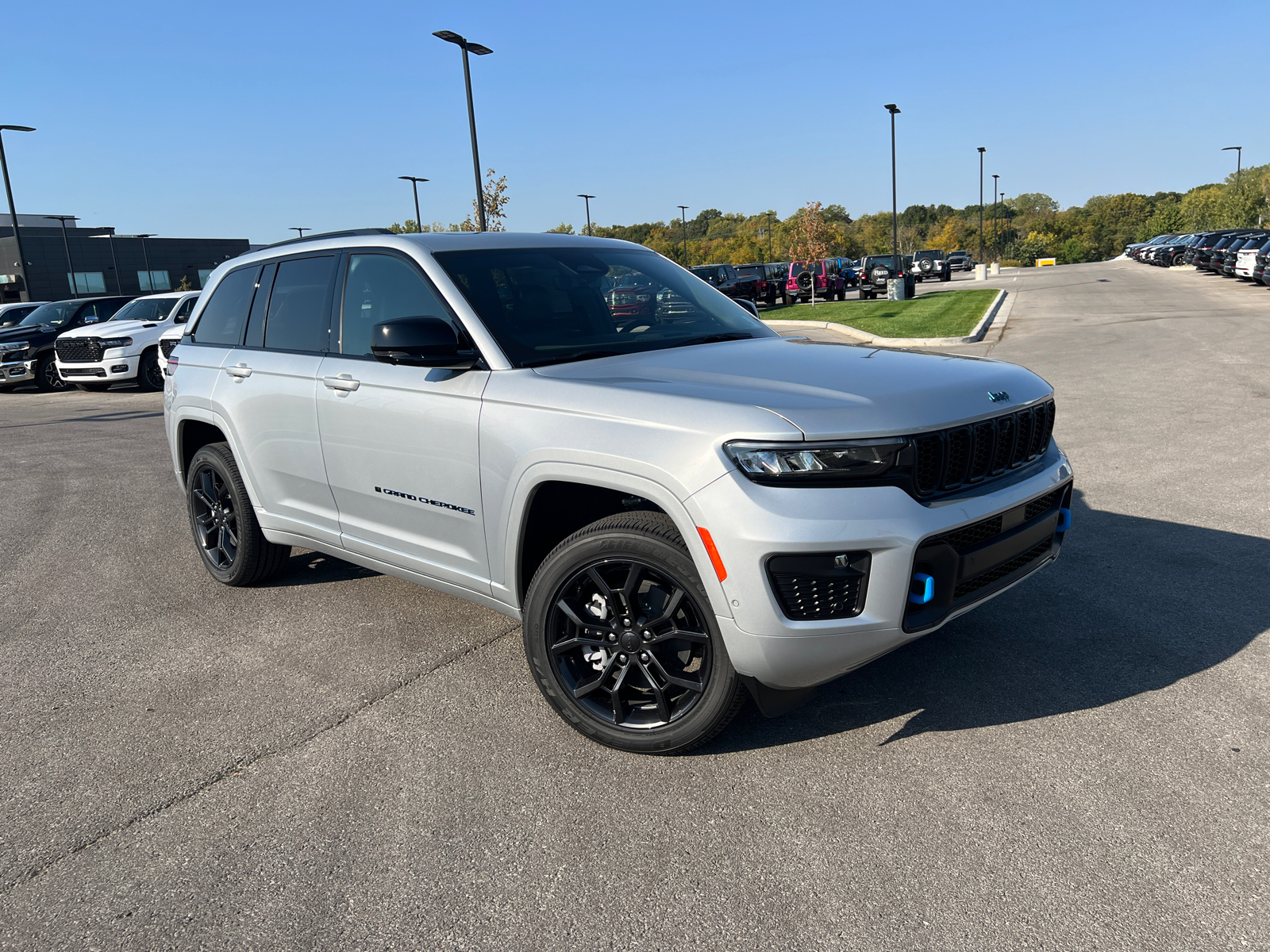 2025 Jeep Grand Cherokee 4xe Anniversary Edition 12