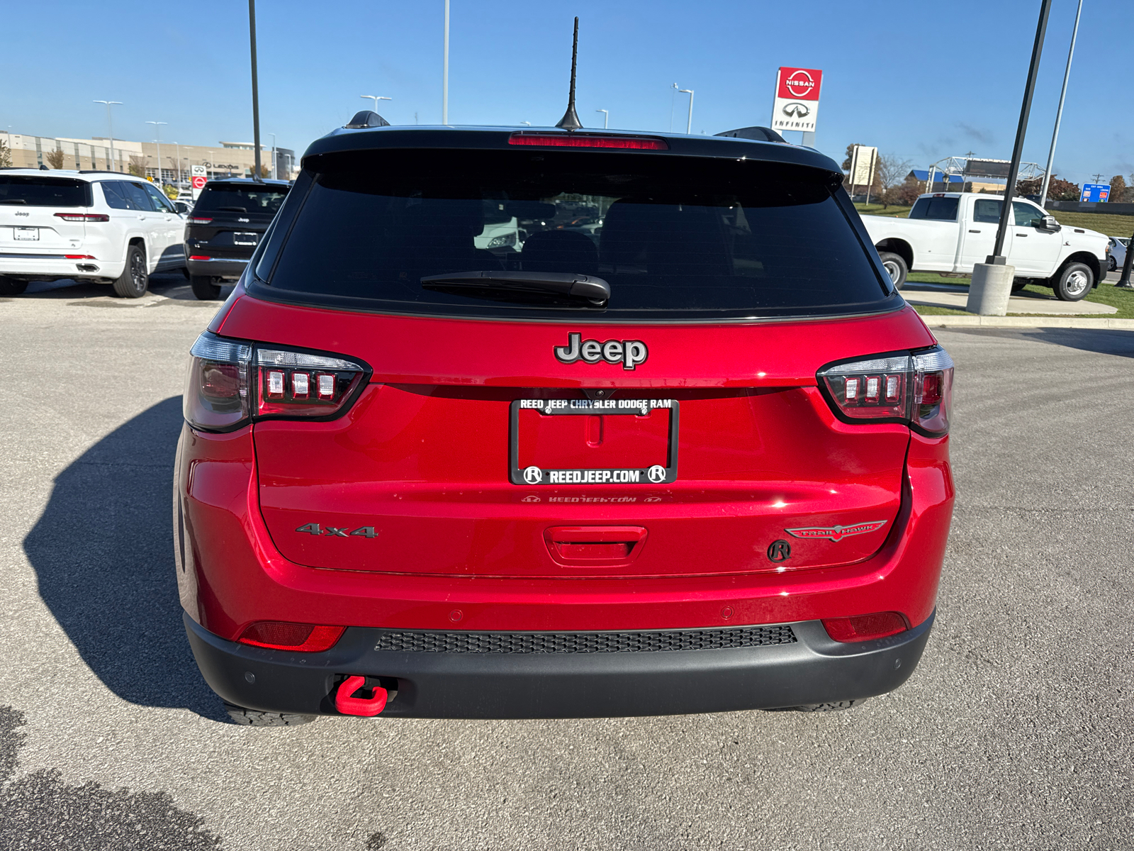 2025 Jeep Compass Trailhawk 8